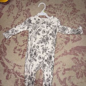 Charming Floral Kids Footie in Black and White